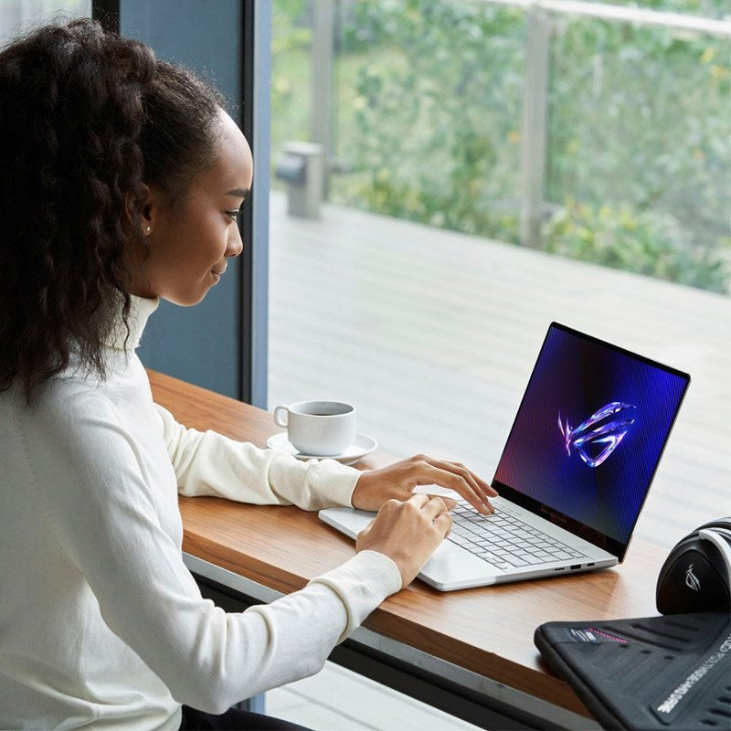 Asus ROG Zephyrus G14 (2024) GA403 14