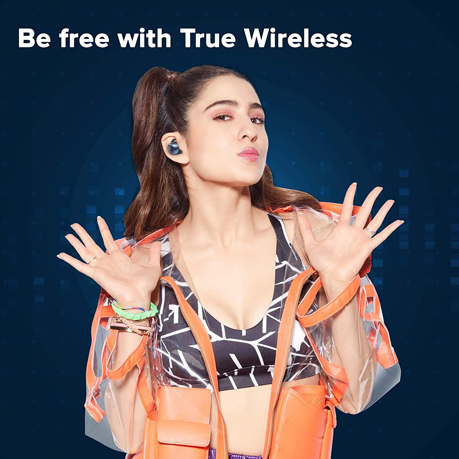 JBL Live 300TWS True Wireless in-Ear Headphones with 20 Hours Playtime , Built-in Voice Assistant, EarBuds - Black