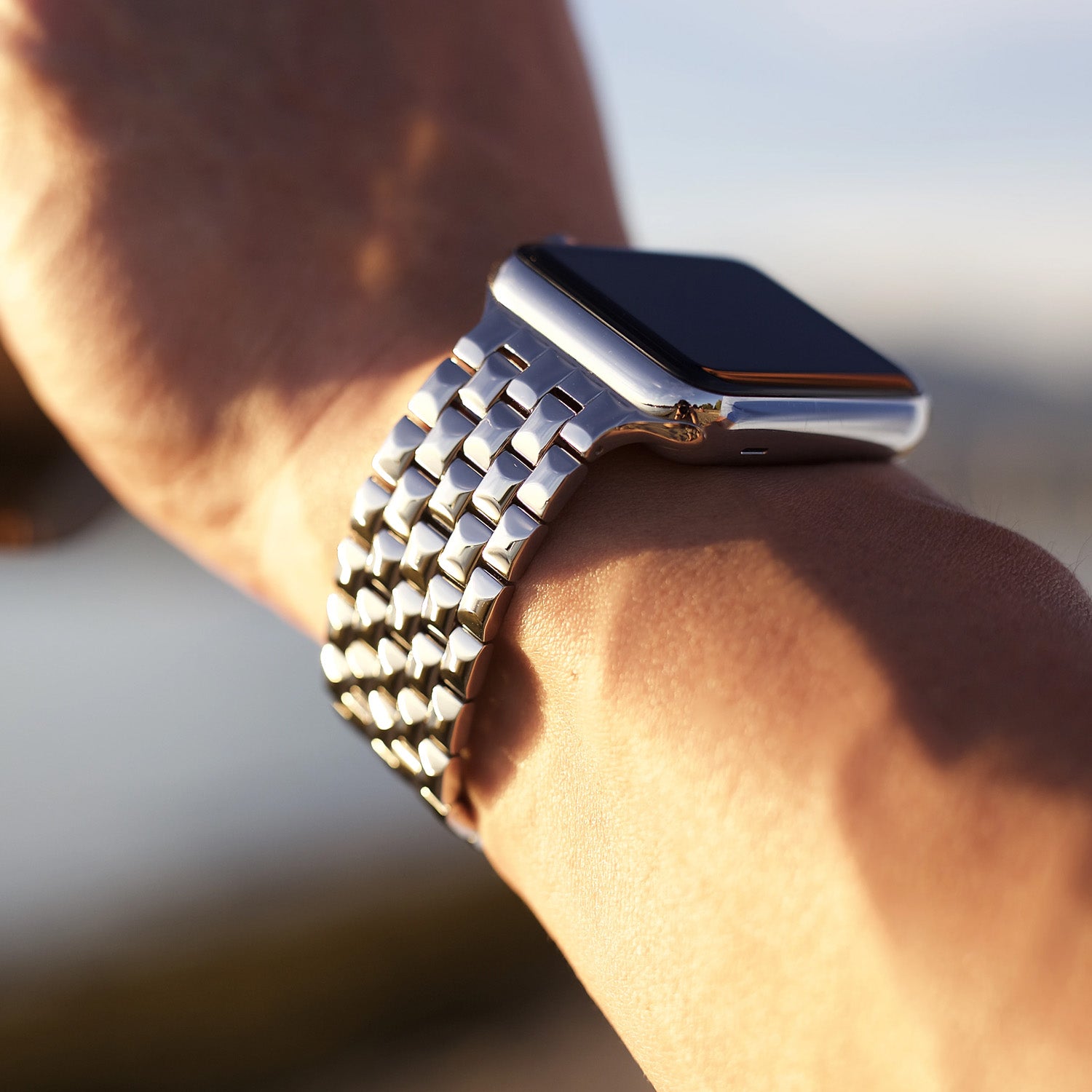 Juuk Locarno Steel Premium Band for Apple Watch 42MM/44MM with Stainless Steel Butterfly Buckle - Brushed Black