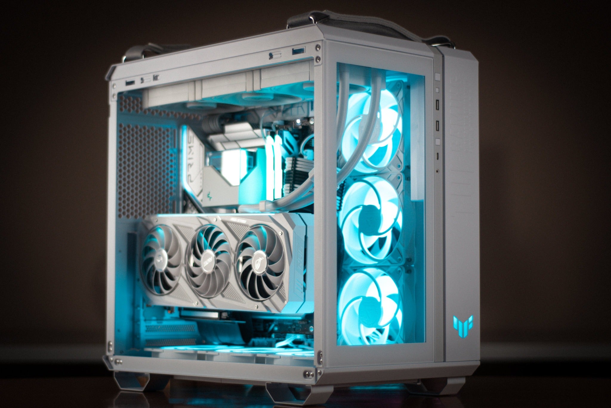 Asus TUF Gaming GT502 PLUS ATX Mid Tower Gaming Case