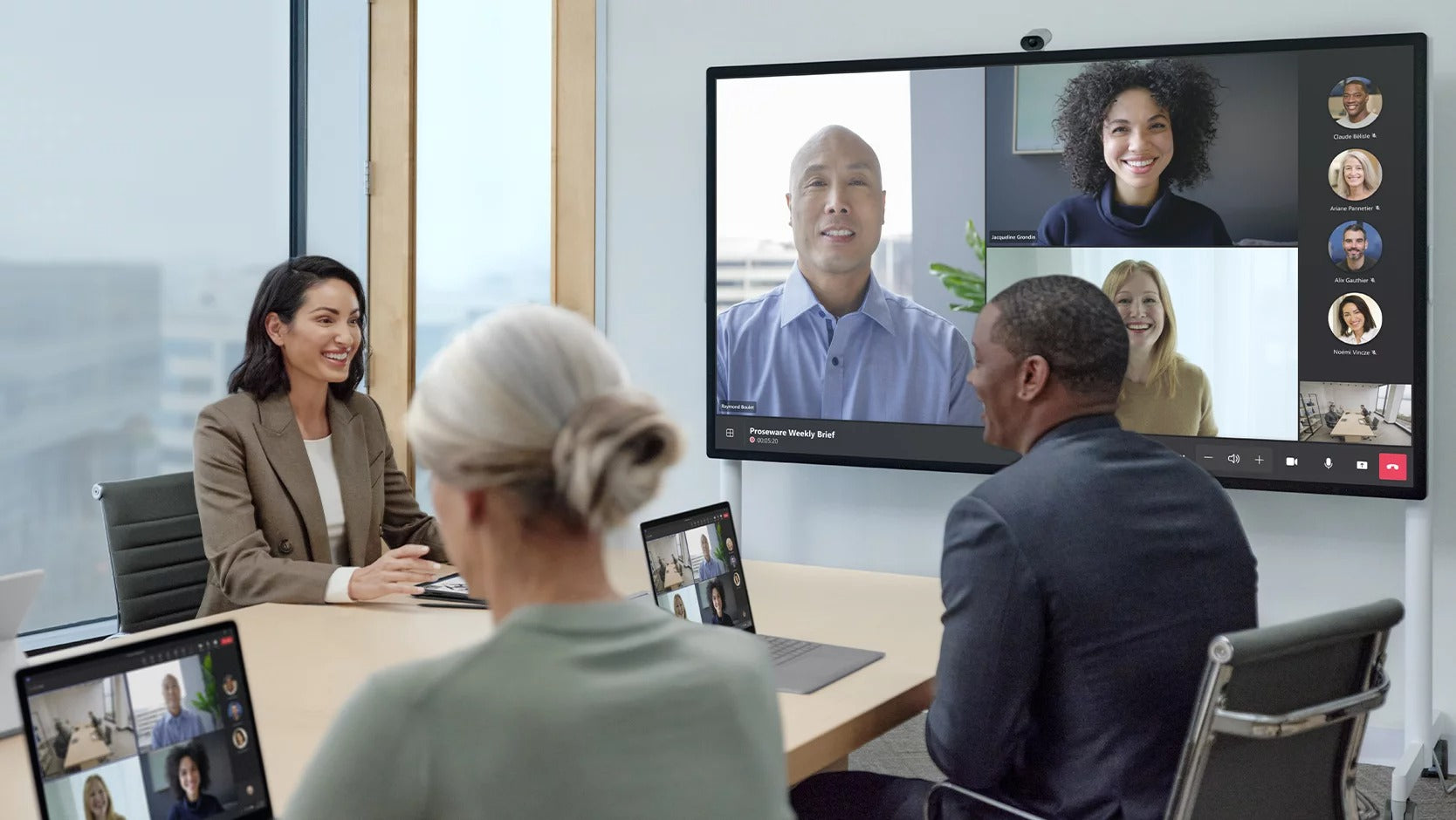 Microsoft Surface Hub 3 for Business, 85