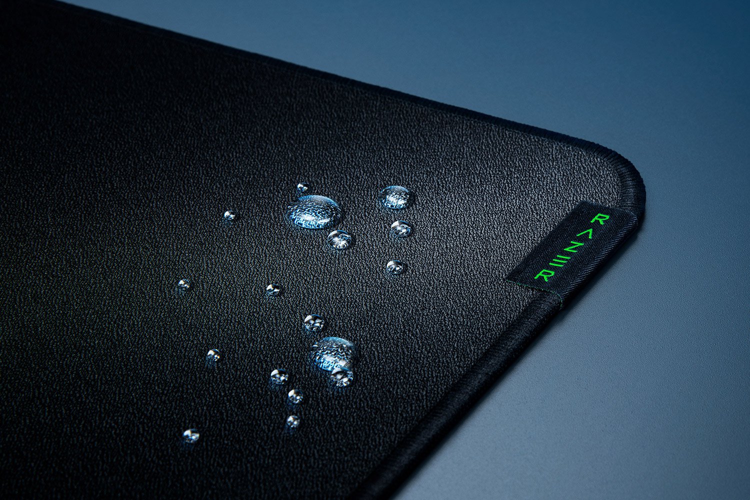 Razer Strider Hybrid Gaming Mouse Mat, Large - Black