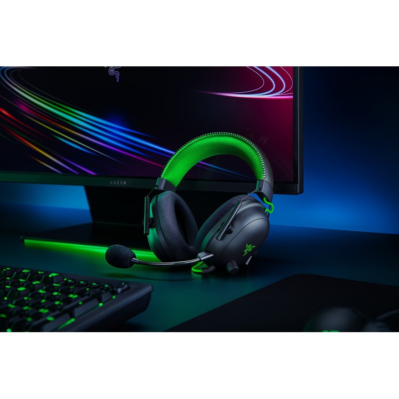 Razer Blackshark V2 Special Edition Multi-Platform Wired Gaming Headset - Black/Green