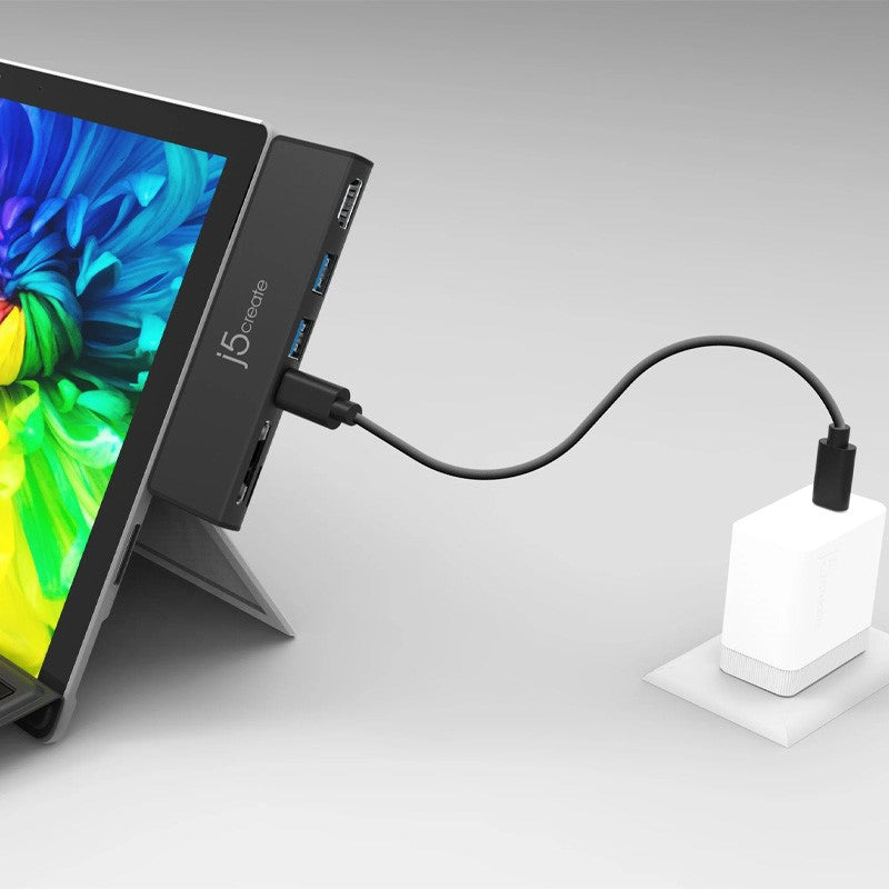 j5 create JCD324B الترا درايف ميني دوك لجهاز Surface Pro 7، يتضمن منفذ HDMI و3 منافذ USB - أسود