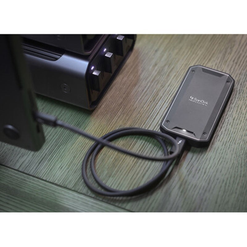SanDisk 4 TB Professional PRO-G40 Thunderbolt 3 Portable SSD USB 3.2 Gen 2, 3000MB/s