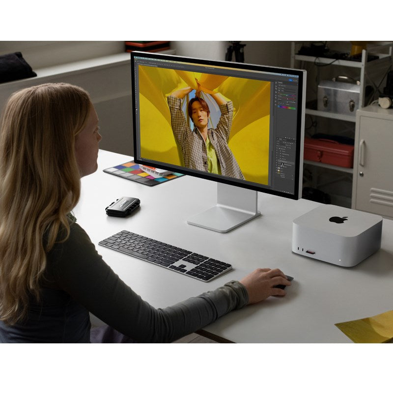Apple Mac Studio M2 Ultra Chip 24-Core CPU 76-Core GPU 128 GB RAM 4 TB SSD - Silver