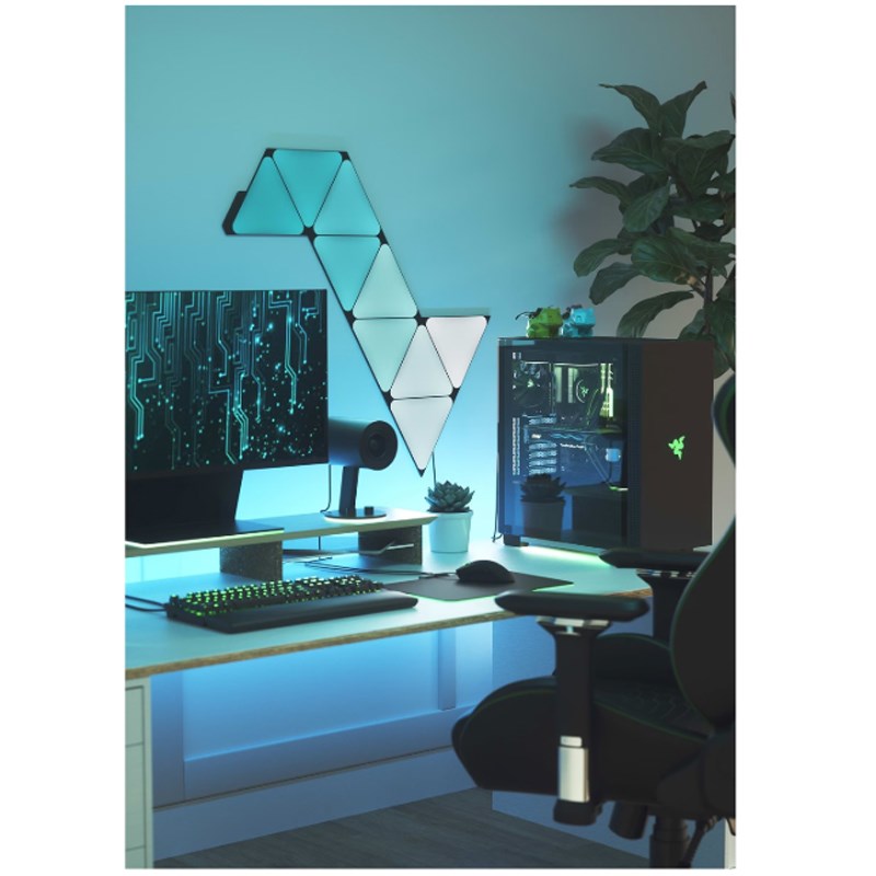 Nanoleaf Shapes Triangles Limited Edition Starter Kit 9 Light Panels - Ultra Black