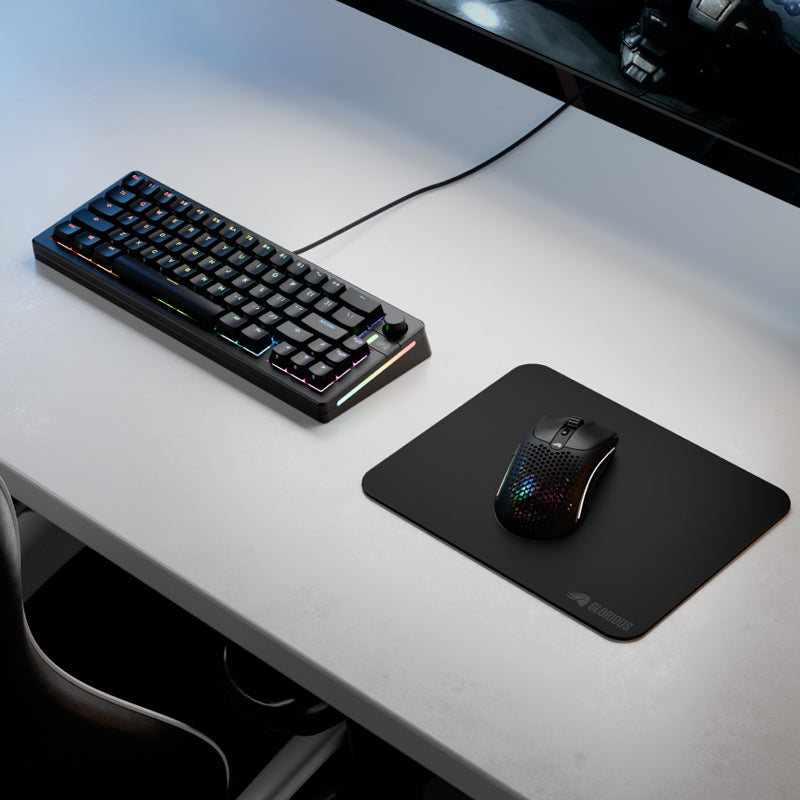 Glorious GMP 2 Edgeless Cloth Gaming Mouse Pad Medium (205 mm x 255 mm) - Black