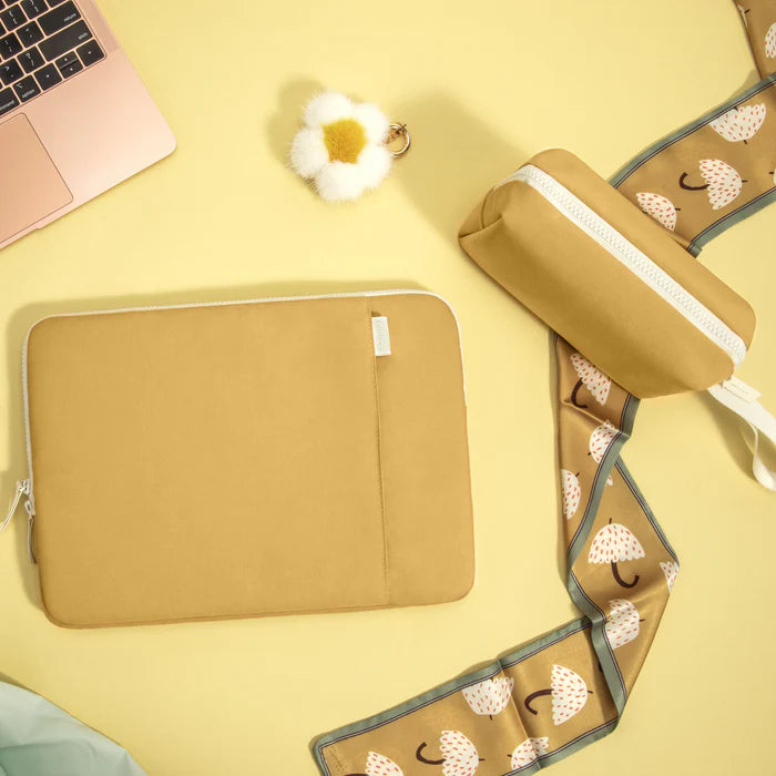 The Her-A23 Jelly Laptop Sleeve Kit 14-inch Yellow