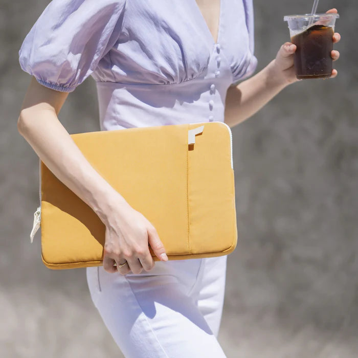 The Her-A23 Jelly Laptop Sleeve Kit 14-inch Yellow