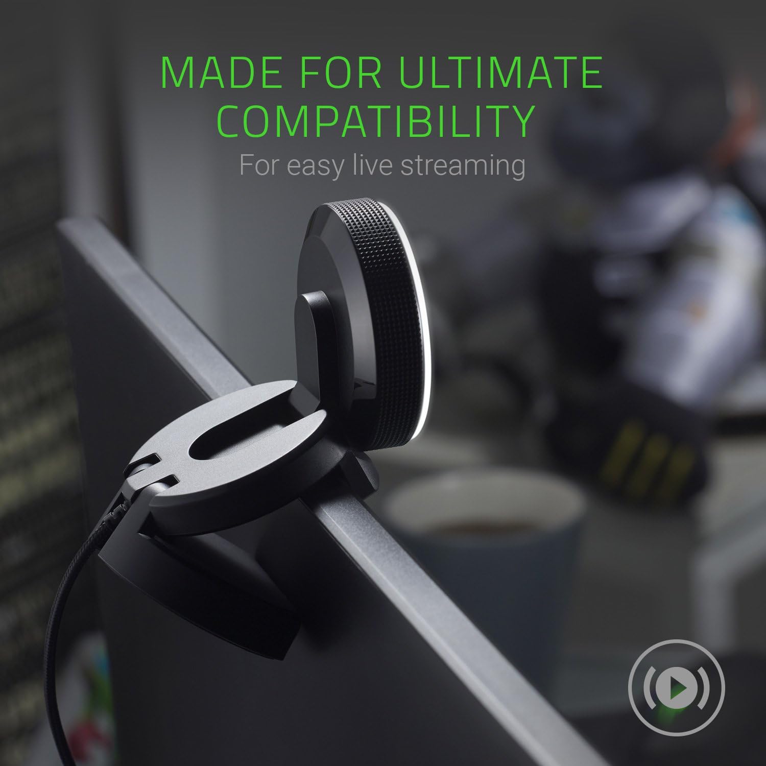 Razer Kiyo Broadcasting and Streaming Camera with Multi-step Ring Light -Black