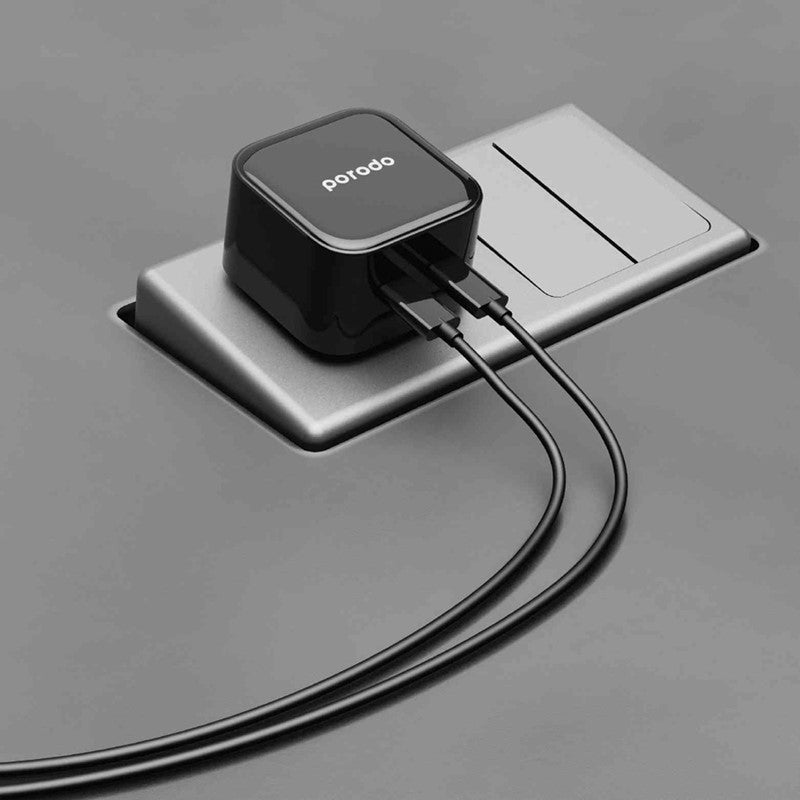 بورودو شاحن حائط مزدوج USB-C فائق السرعة مع كابل من النوع C إلى النوع C بطول 1.2 متر، أسود